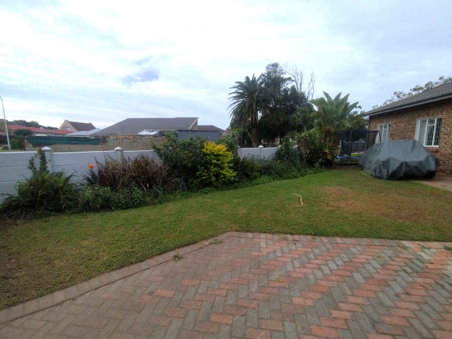3 Bedroom Property for Sale in Aston Bay Eastern Cape
